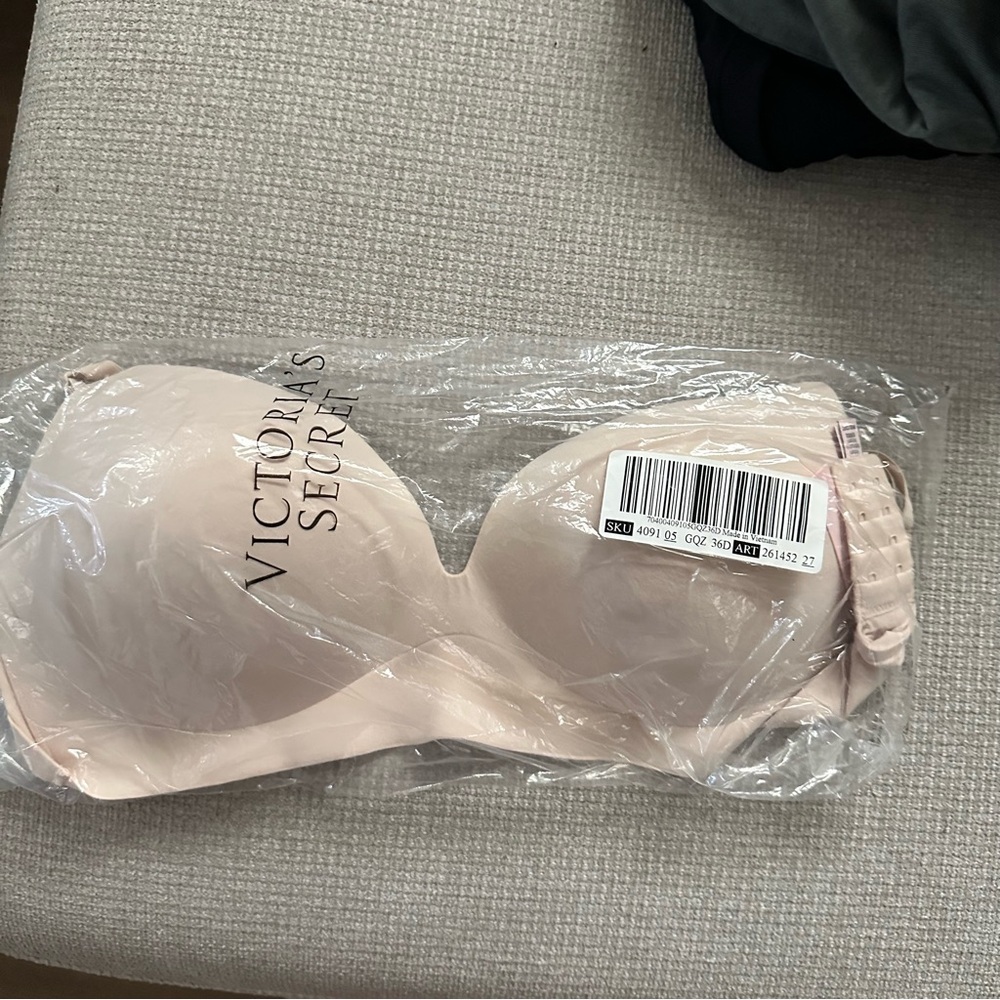 Victoria's Secret wireless everyday bra beige 36D
